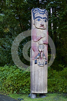 Totem Pole   845490