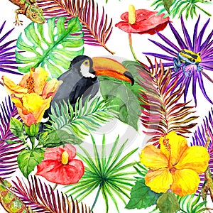 Toucan, gecko, tropical leaves, exotic flowers. Seamless jungle pattern. Watercolor