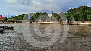 Tour along the river in Siring, Banjarmasin city, travel can be done by small boat