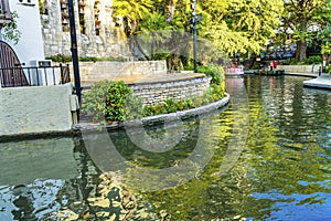 Tour Boats Sidewalks Toursits Reflection River Walk San Antonio Texas