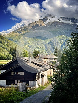 Tour de Mont Blanc hike near Tre le Champ