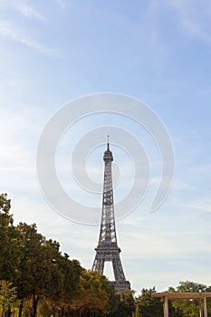 Tour eiffel view in the city of paris