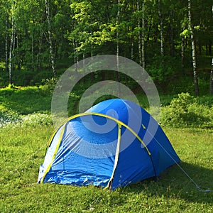 Tourist tent