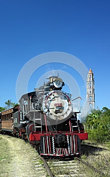 Tourist train, Valle de Los Ingenios photo