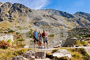 Turisté ve Vyšném Kozím plese