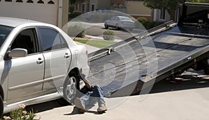 Raccolta su rotto giù auto 