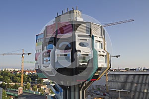 Tower bierpinsel tabloid