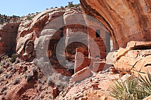 Tower cliff dwelling