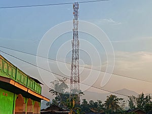 Tower that determines the network