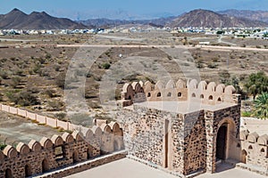 Tower of Jabrin Castle, Om