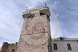 Tower (Tres Coroas) ,Three Crowns
