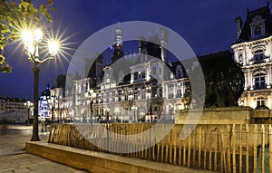 The town hall of Paris at night , France.