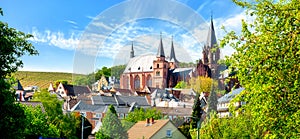 Town view of medieval Oppenheim on the Rhine with St. Catherine`s Church -Katharienenkirche-, Germany