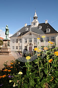 Townhall civic building photo