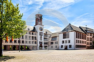 Townhall of Worm on a sunny day, Worm, Germany. - Rathaus am Marktplatz in Worms