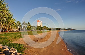 Townsville View of Strand and Magnetic Island