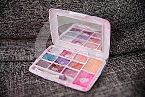 Toy make-up kit for children