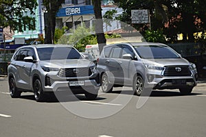 Toyota Kijang Innova Zenix G & 2.4 G