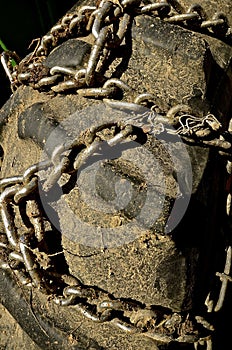 Tractor chain for great traction photo