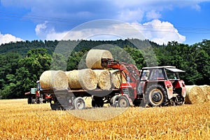 Tractor harvest
