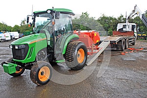 Tractor offloading photo