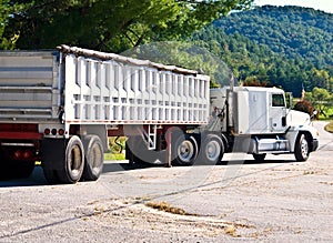 Tractor Trailer Dump Truck