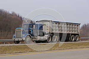 Tractor Trailer Dump Truck
