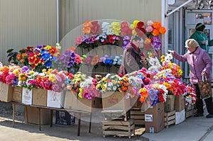 Trade in artificial flowers