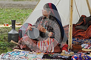 Trading handicraft in 1572