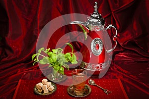 Traditional Arabic mint tea