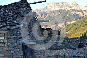 Traditional architecture in the Aragonese Pyrenees