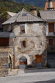 Traditional architecture in the Aragonese Pyrenees