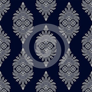 Traditional Asian damask wallpaper pattern