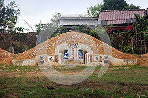 Traditional Chinese cemetery