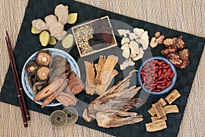 Traditional Chinese Herbs photo