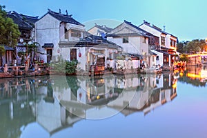 Tradicional chino Agua casas en 