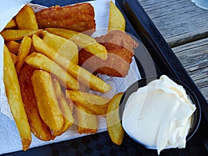 Tradizionale classico britannico inglese un patatine fritte 