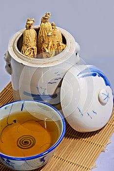 Traditional Ginseng Soup 03