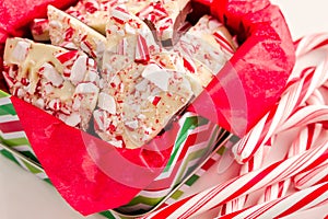 Traditional Holiday Chocolate Peppermint Bark