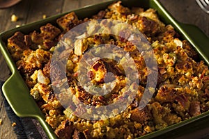 Traditional Homemade Cornbread Stuffing