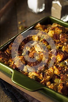 Traditional Homemade Cornbread Stuffing