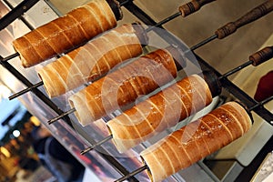 Traditional hungarian sweet spit cake name is kÃ¼rtÃ¶s kalÃ¡cs or kurtos