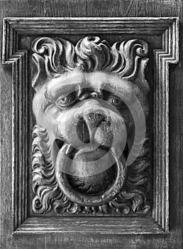 Traditional lion head shaped door knocker