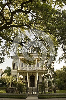 Traditional New Orleans house in Garden district s photo