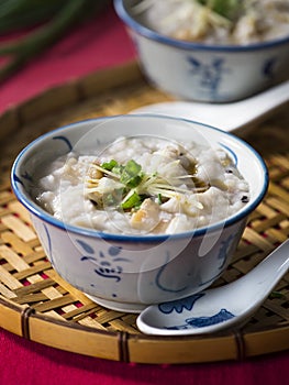 Traditional porridge with ginger