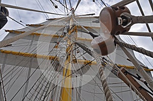 Traditional sail rig