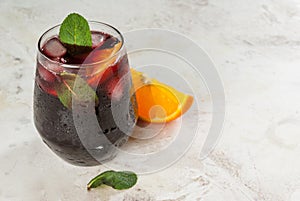 Traditional Spanish cocktail, Tinto de verano