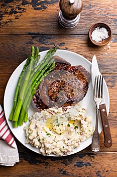 Traditional steak and mashed potatoes