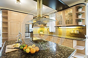 Traditional style kitchen