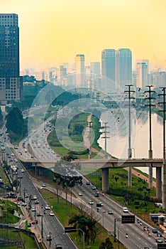 Traffic on Avenue Marginal Pinheiros